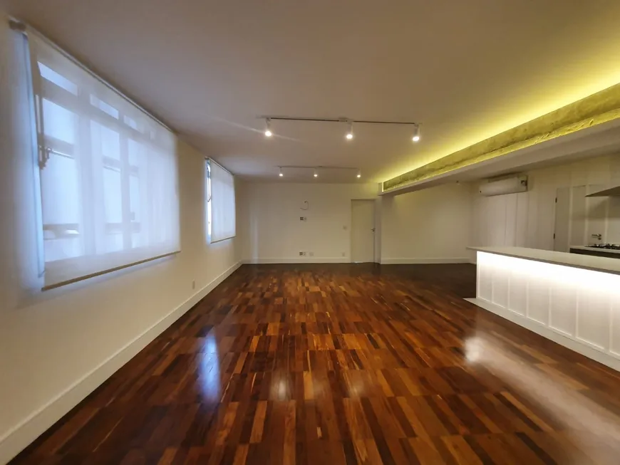 Foto 1 de Apartamento com 3 Quartos à venda, 135m² em Jardim Paulista, São Paulo