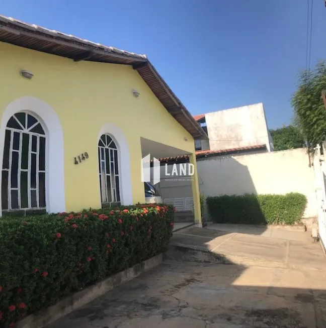 Foto 1 de Casa com 3 Quartos à venda, 399m² em Morada do Sol, Teresina
