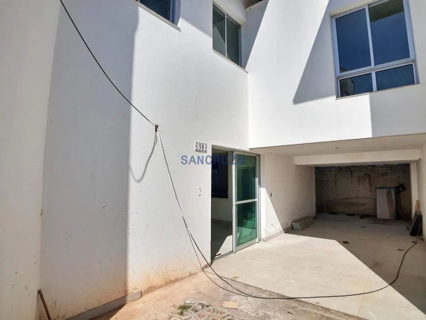 Foto 1 de Casa de Condomínio com 3 Quartos à venda, 160m² em Centro, Contagem