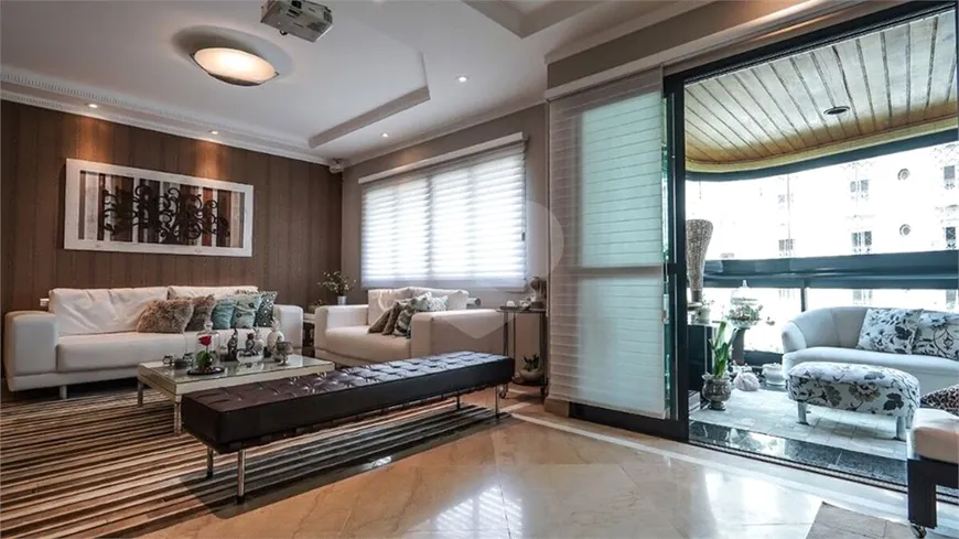 Foto 1 de Apartamento com 4 Quartos à venda, 220m² em Tatuapé, São Paulo