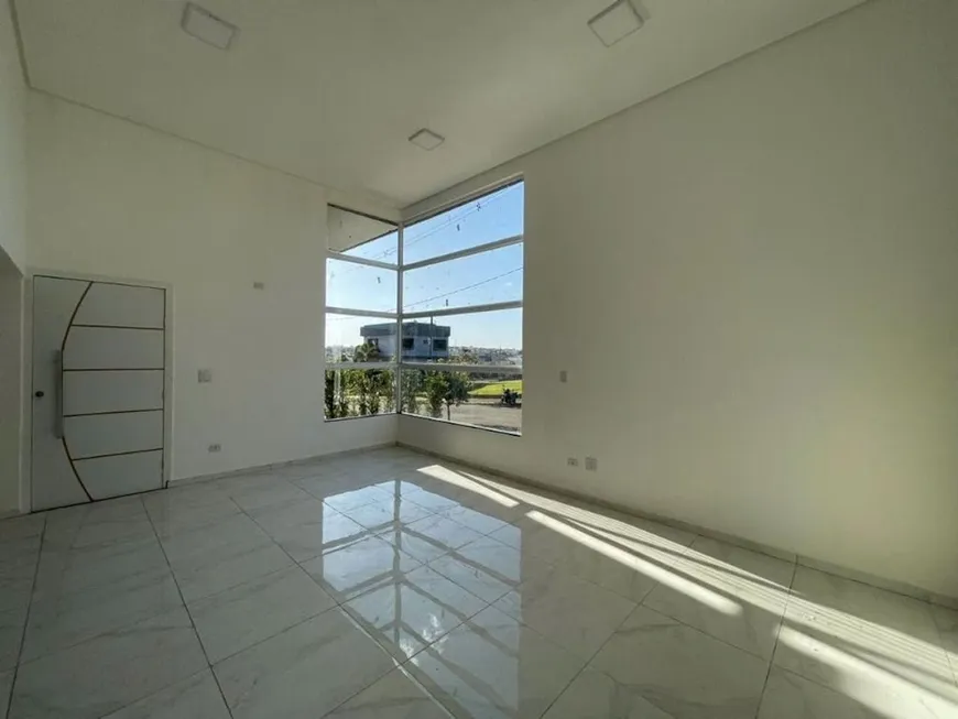 Foto 1 de Casa de Condomínio com 3 Quartos à venda, 157m² em Conjunto Habitacional Alexandre Urbanas, Londrina