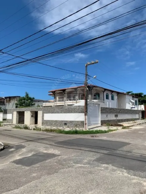 Foto 1 de Casa com 4 Quartos à venda, 600m² em Atalaia, Aracaju