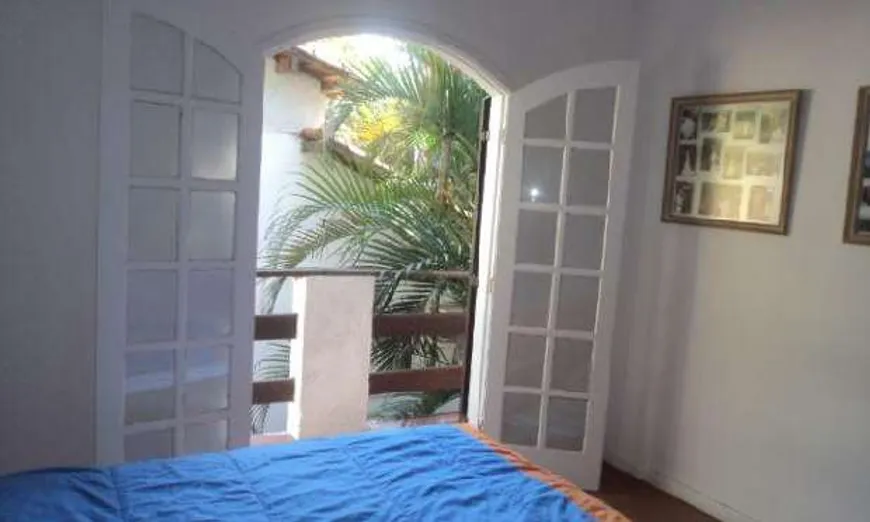 Foto 1 de Casa de Condomínio com 3 Quartos para venda ou aluguel, 220m² em Jacarepaguá, Rio de Janeiro