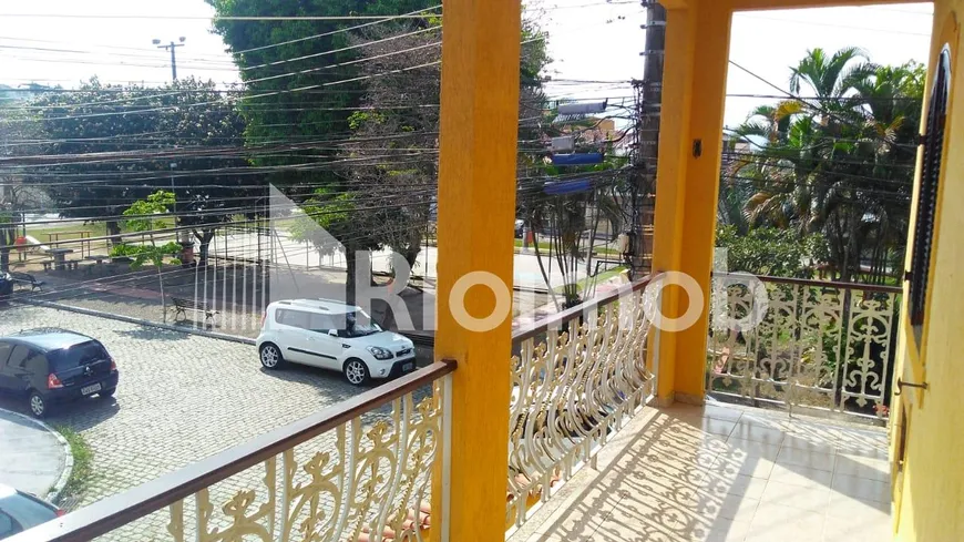 Foto 1 de Casa de Condomínio com 4 Quartos à venda, 270m² em Taquara, Rio de Janeiro