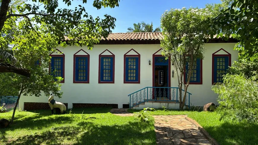 Foto 1 de Casa de Condomínio com 4 Quartos para alugar, 300m² em Residencial Aldeia do Vale, Goiânia