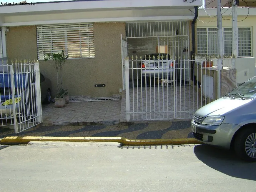 Foto 1 de Sobrado com 3 Quartos à venda, 296m² em Cambuí, Campinas