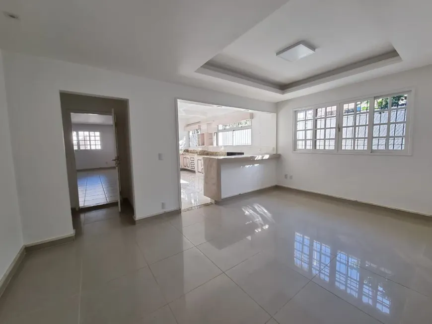 Foto 1 de Casa com 4 Quartos para alugar, 200m² em Praia da Costa, Vila Velha