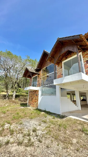 Foto 1 de Fazenda/Sítio à venda, 230000m² em Medeiros, Barra Velha