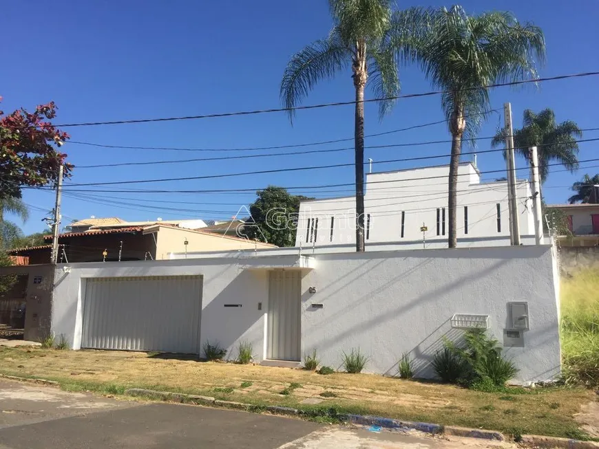 Foto 1 de Sobrado com 3 Quartos para alugar, 299m² em Jardim Carlos Gomes, Campinas