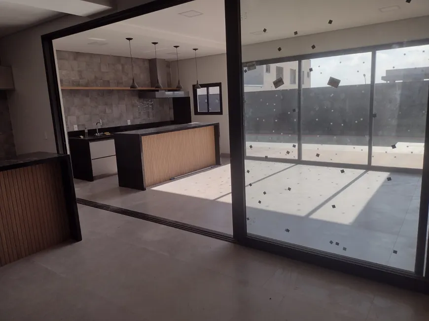 Foto 1 de Casa de Condomínio com 3 Quartos à venda, 230m² em Alphaville, Bauru