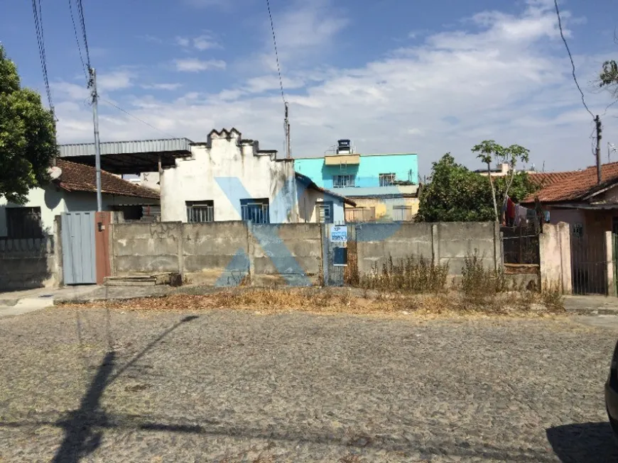 Foto 1 de Lote/Terreno à venda, 274m² em São José, Divinópolis