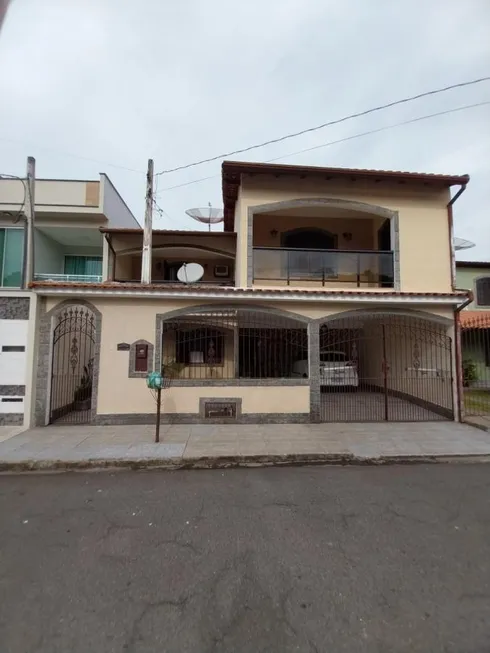 Foto 1 de Casa com 2 Quartos à venda, 184m² em Jardim Belvedere, Volta Redonda