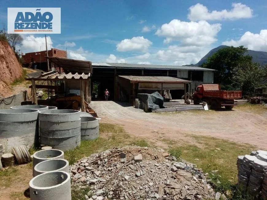 Foto 1 de Galpão/Depósito/Armazém à venda, 300m² em Fischer, Teresópolis