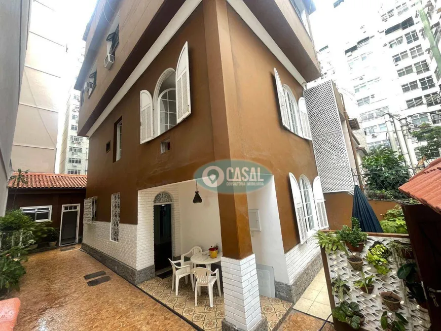 Foto 1 de Casa com 4 Quartos para venda ou aluguel, 360m² em Icaraí, Niterói