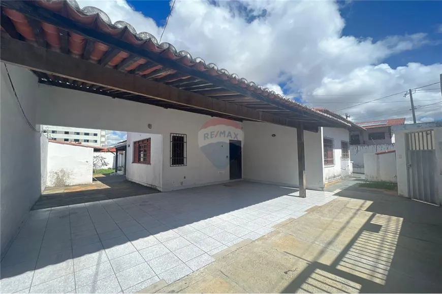 Foto 1 de Casa com 3 Quartos à venda, 240m² em Capim Macio, Natal