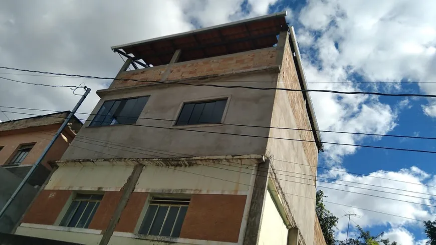 Foto 1 de Casa com 5 Quartos à venda, 112m² em Tejuco, São João Del Rei