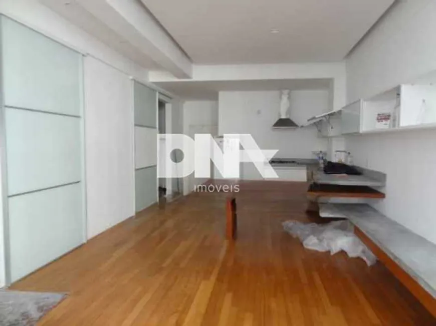 Foto 1 de Apartamento com 2 Quartos à venda, 90m² em Copacabana, Rio de Janeiro