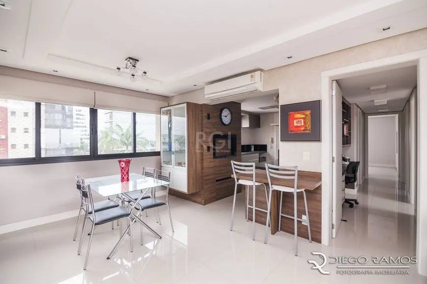 Foto 1 de Apartamento com 3 Quartos à venda, 98m² em Higienópolis, Porto Alegre