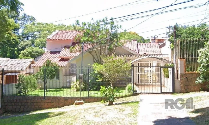 Foto 1 de Casa com 4 Quartos à venda, 199m² em Santa Tereza, Porto Alegre