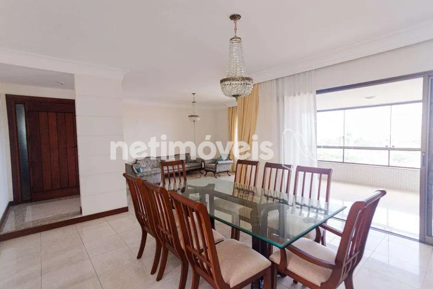 Foto 1 de Apartamento com 4 Quartos à venda, 193m² em Caminho Das Árvores, Salvador