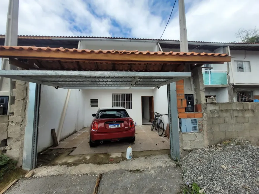 Foto 1 de Casa com 2 Quartos à venda, 75m² em Jardim das Palmeiras, Itanhaém