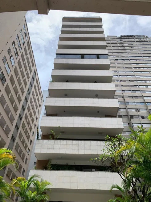 Foto 1 de Apartamento com 4 Quartos à venda, 243m² em Higienópolis, São Paulo