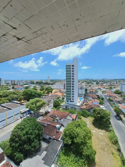 Foto 1 de Apartamento com 2 Quartos à venda, 70m² em Campo Grande, Recife