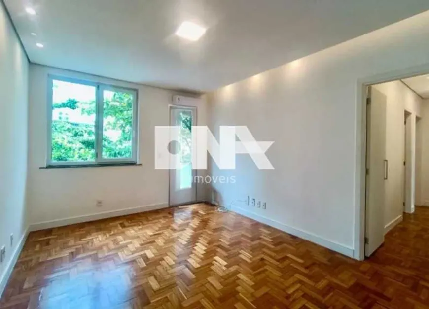 Foto 1 de Apartamento com 3 Quartos à venda, 106m² em Leblon, Rio de Janeiro