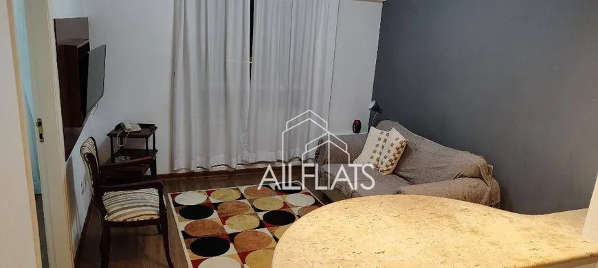 Foto 1 de Flat com 1 Quarto para venda ou aluguel, 32m² em Vila Olímpia, São Paulo