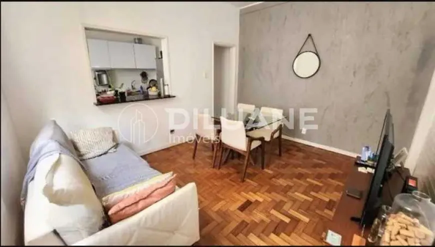 Foto 1 de Apartamento com 2 Quartos à venda, 70m² em Lagoa, Rio de Janeiro