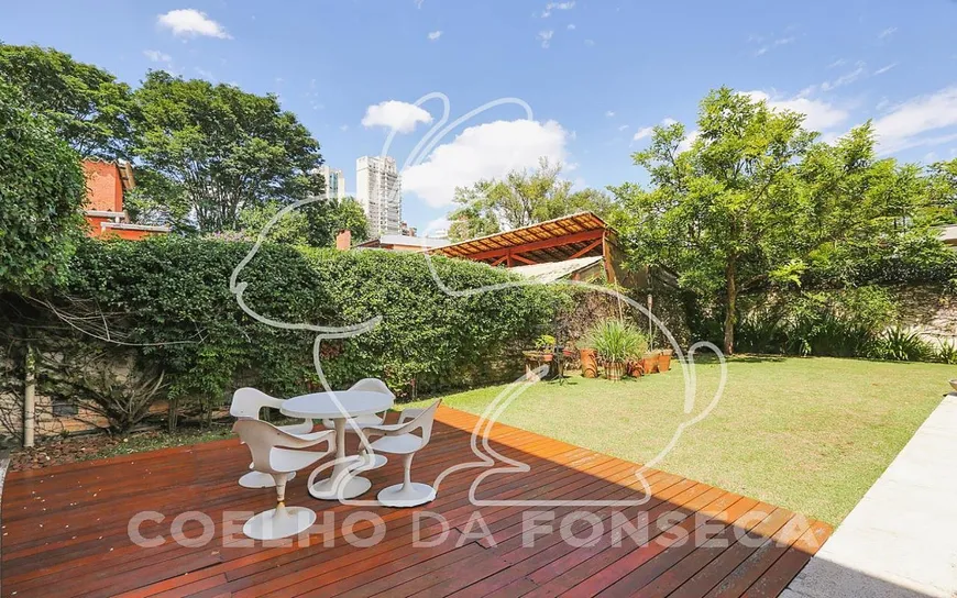 Foto 1 de Casa com 4 Quartos à venda, 383m² em Vila Madalena, São Paulo