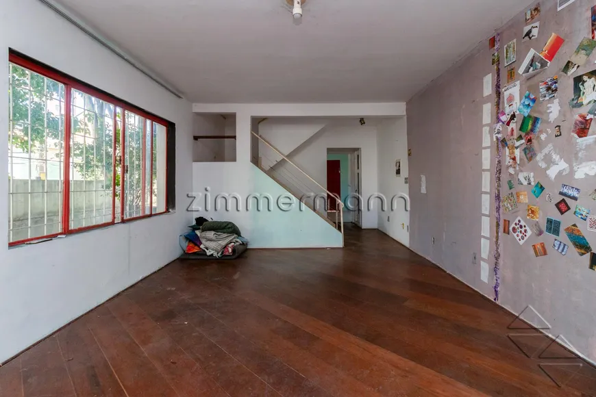 Foto 1 de Casa com 3 Quartos à venda, 140m² em Vila Madalena, São Paulo