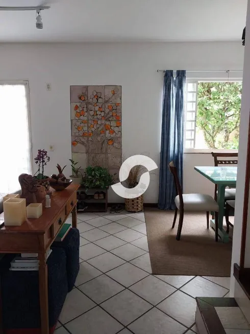 Foto 1 de Casa com 3 Quartos à venda, 180m² em Maria Paula, Niterói