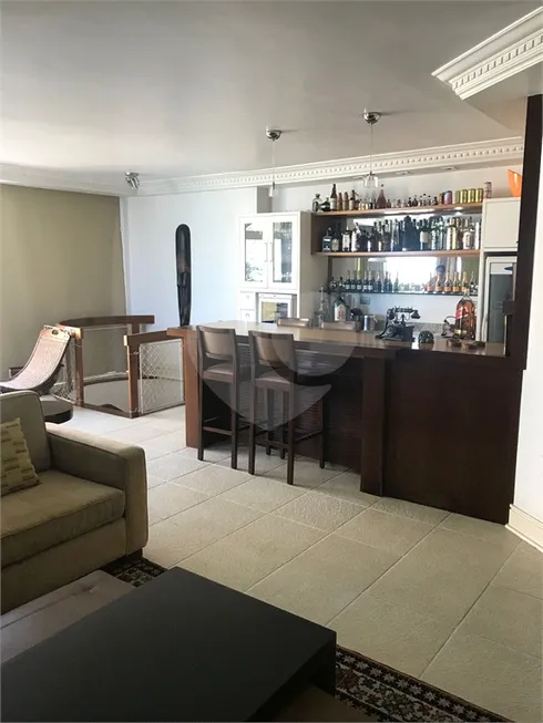 Foto 1 de Apartamento com 2 Quartos à venda, 300m² em Pinheiros, São Paulo