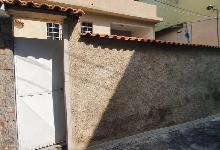 Foto 1 de Casa com 1 Quarto à venda, 45m² em Sete Pontes, São Gonçalo