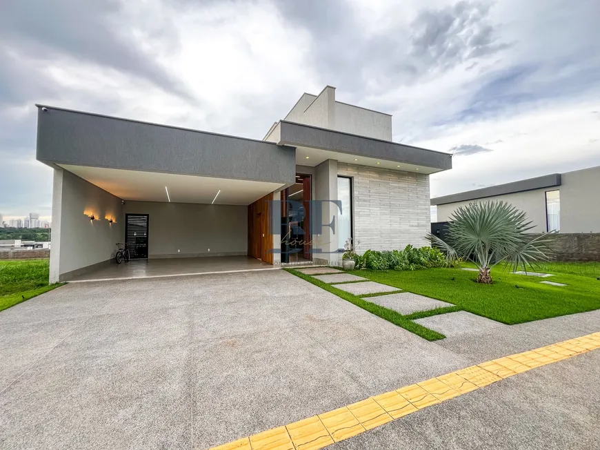 Foto 1 de Casa de Condomínio com 4 Quartos à venda, 301m² em Jardins Italia, Goiânia