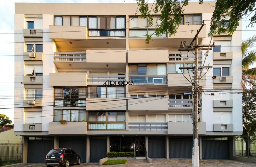 Foto 1 de Apartamento com 4 Quartos à venda, 268m² em Porto, Pelotas