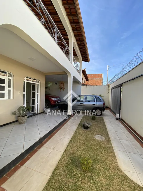 Foto 1 de Casa com 3 Quartos à venda, 203m² em Planalto, Montes Claros