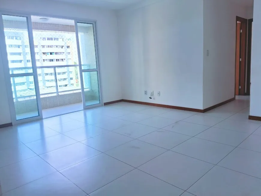 Foto 1 de Apartamento com 2 Quartos para venda ou aluguel, 80m² em Jardim Aeroporto, Lauro de Freitas