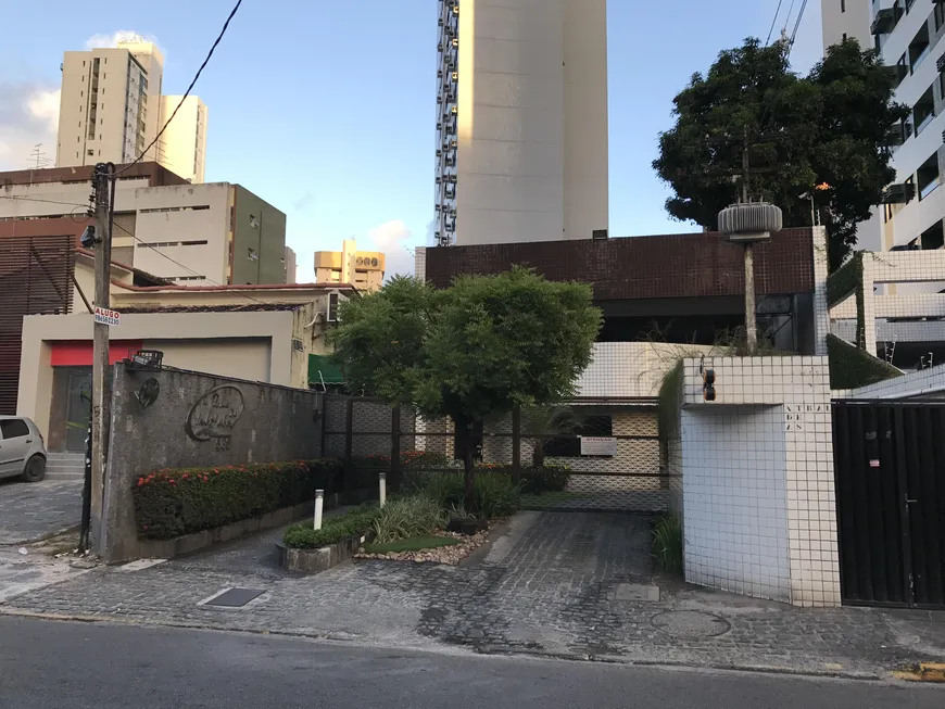 Foto 1 de Apartamento com 3 Quartos à venda, 90m² em Aflitos, Recife
