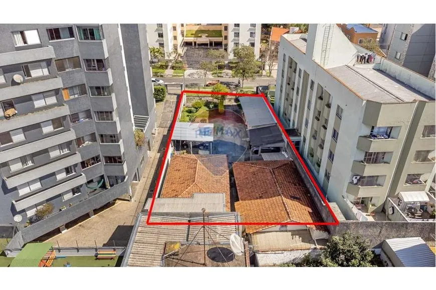 Foto 1 de Lote/Terreno à venda, 672m² em Bacacheri, Curitiba