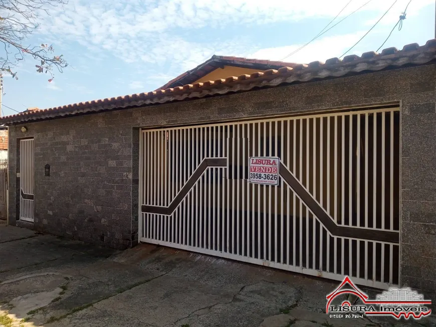 Foto 1 de Casa com 3 Quartos para alugar, 121m² em Parque Brasil, Jacareí