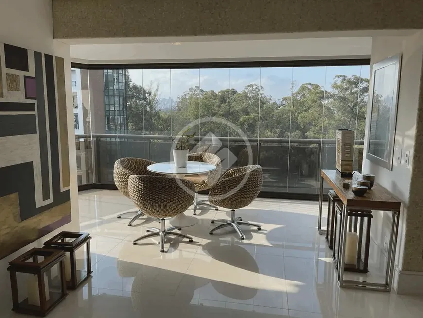 Foto 1 de Apartamento com 2 Quartos para venda ou aluguel, 244m² em Jardim Luzitânia, São Paulo