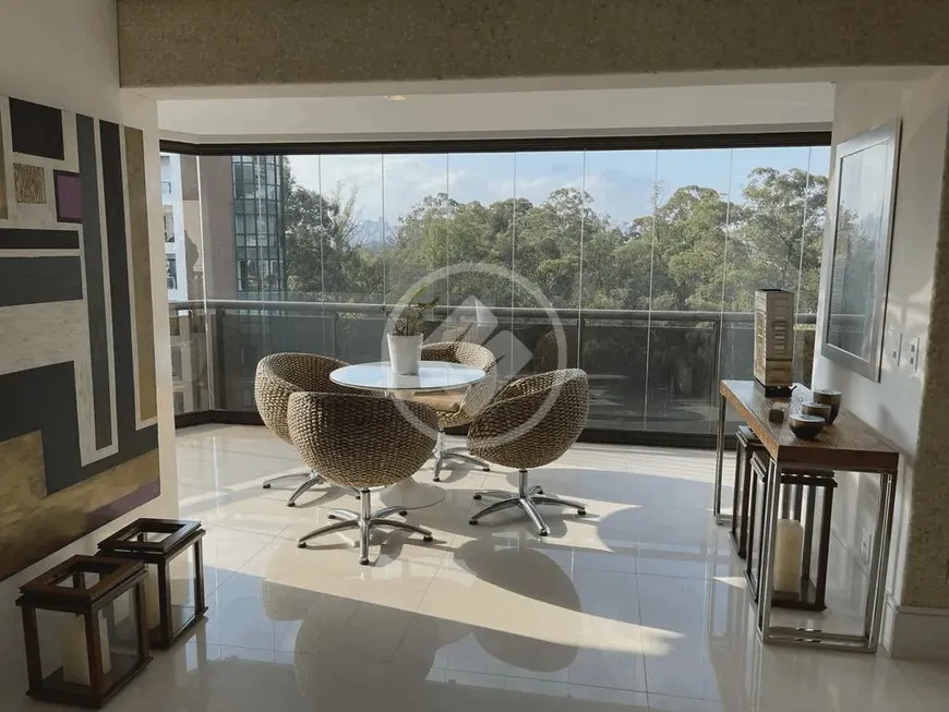 Foto 1 de Apartamento com 2 Quartos para venda ou aluguel, 244m² em Vila Nova Conceição, São Paulo