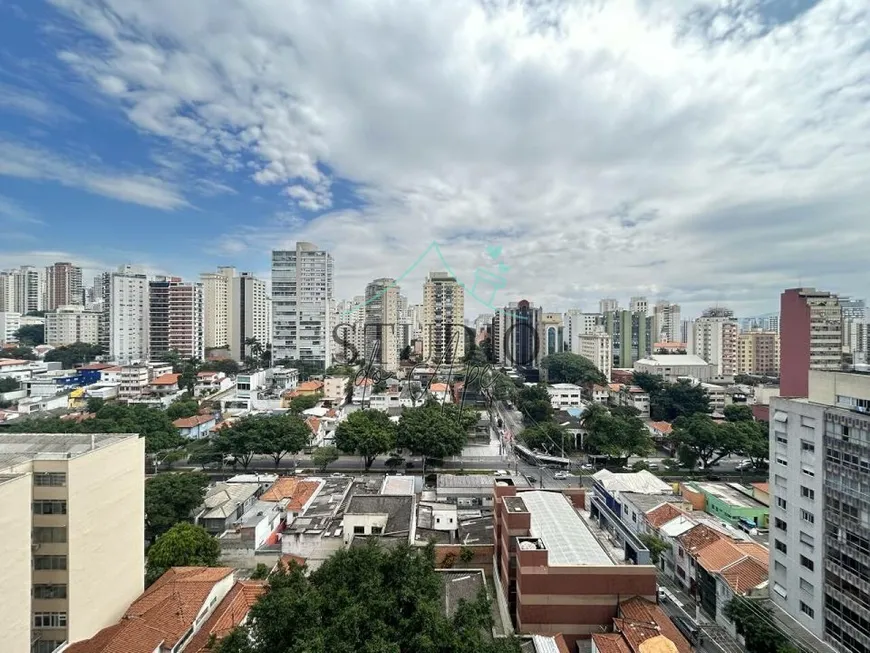 Foto 1 de Apartamento com 3 Quartos para venda ou aluguel, 160m² em Higienópolis, São Paulo