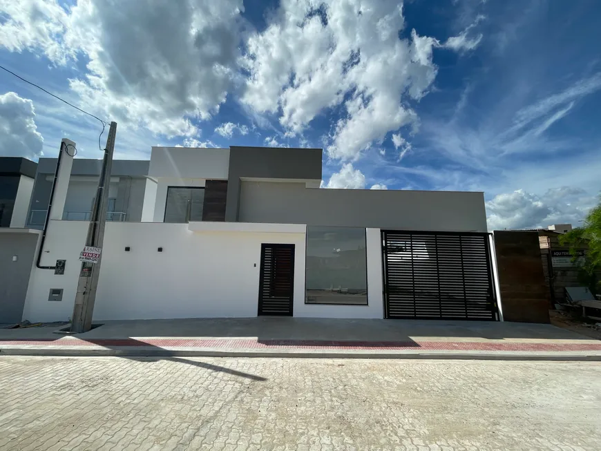 Foto 1 de Casa com 3 Quartos à venda, 180m² em Aeroporto, Cachoeiro de Itapemirim