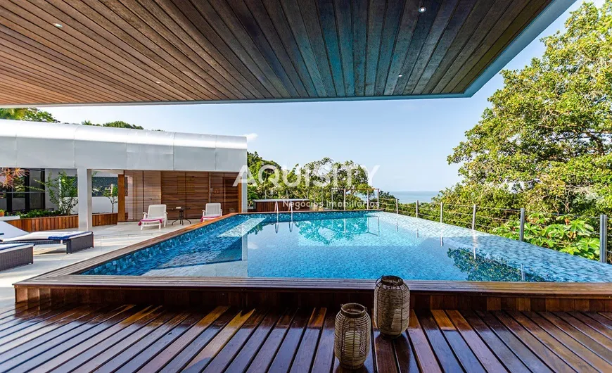 Foto 1 de Casa com 6 Quartos para venda ou aluguel, 800m² em Iporanga, Guarujá