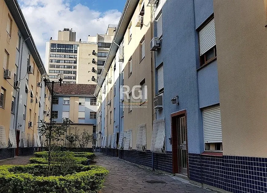 Foto 1 de Apartamento com 2 Quartos à venda, 52m² em Menino Deus, Porto Alegre