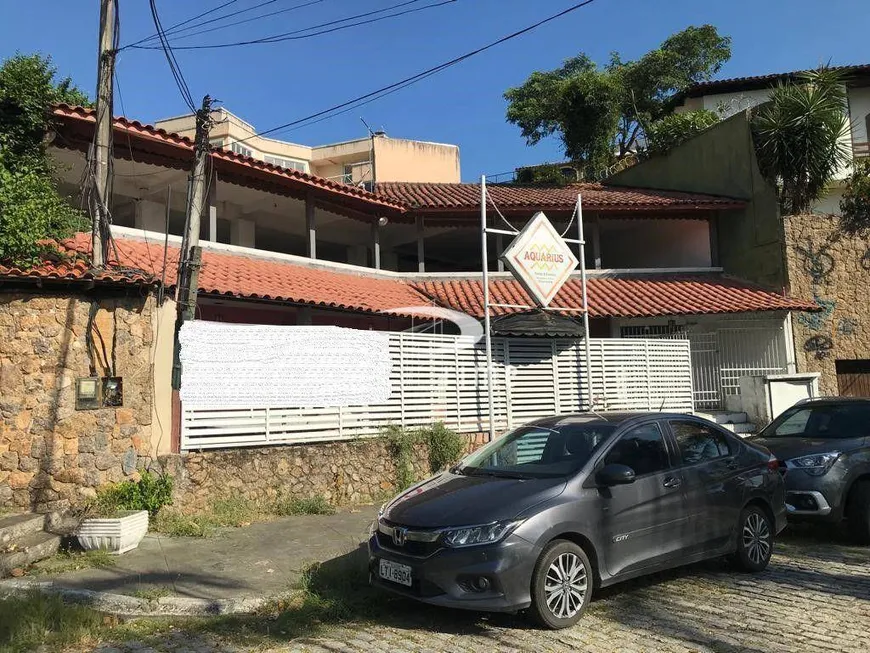 Foto 1 de Imóvel Comercial para alugar, 425m² em Charitas, Niterói