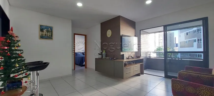 Foto 1 de Apartamento com 2 Quartos à venda, 86m² em Boa Viagem, Recife